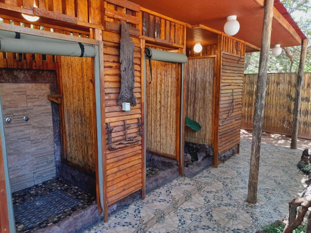 Elephant Trail Guesthouse And Backpackers Kasane Kültér fotó