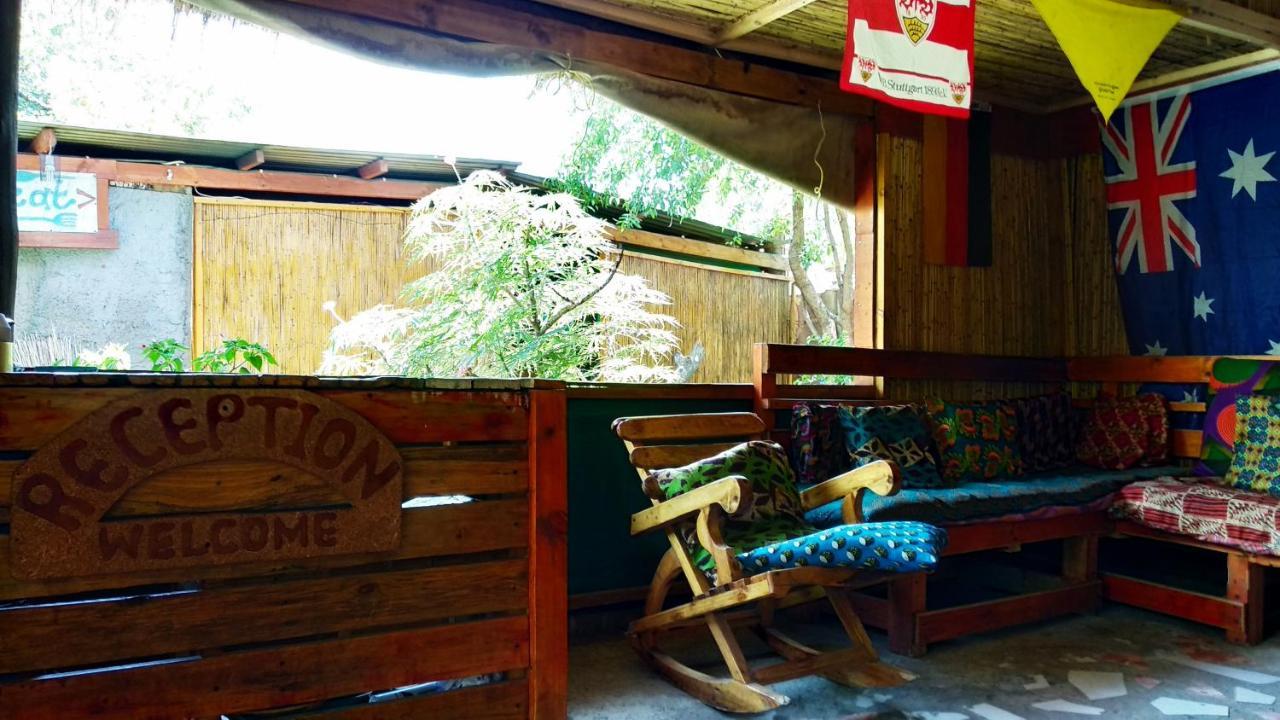 Elephant Trail Guesthouse And Backpackers Kasane Kültér fotó